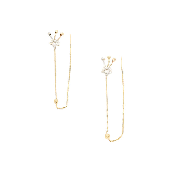 Aretes diseño especial con aplicaciones y colgantes motivo flor en oro tres tonos 14 kilates.