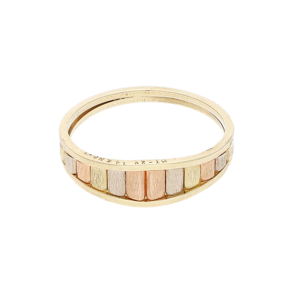 Anillo diseño especial en oro tres tonos 14 kilates.