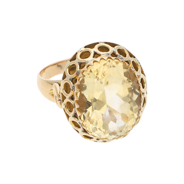 Anillo calado con sintético en oro rosa 14 kilates.