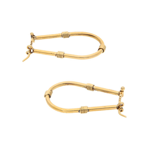 Arracadas diseño especial en oro amarillo 14 kilates.