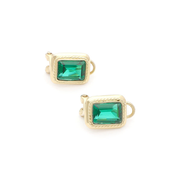 Aretes diseño especial con obsidiana verde en oro amarillo 14 kilates.