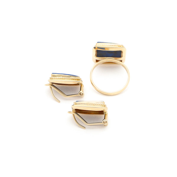 Juego de anillo y aretes diseño especial con lapislazuli en oro amarillo 14 kilates.