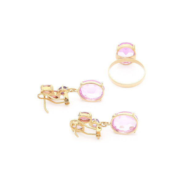Juego de anillo y aretes diseño especial con Rosa de Francia en oro amarillo 14 kilates.