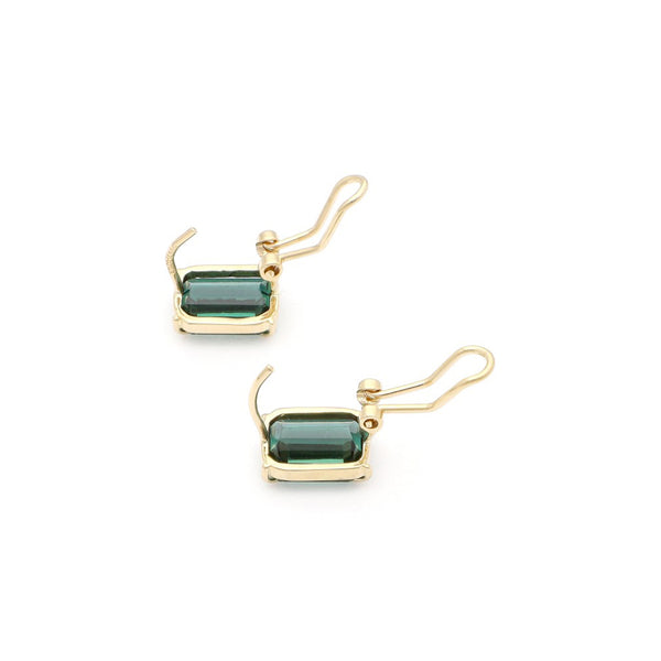 Juego de anillo, dije y aretes con cuarzo en oro amarillo 14 kilates.