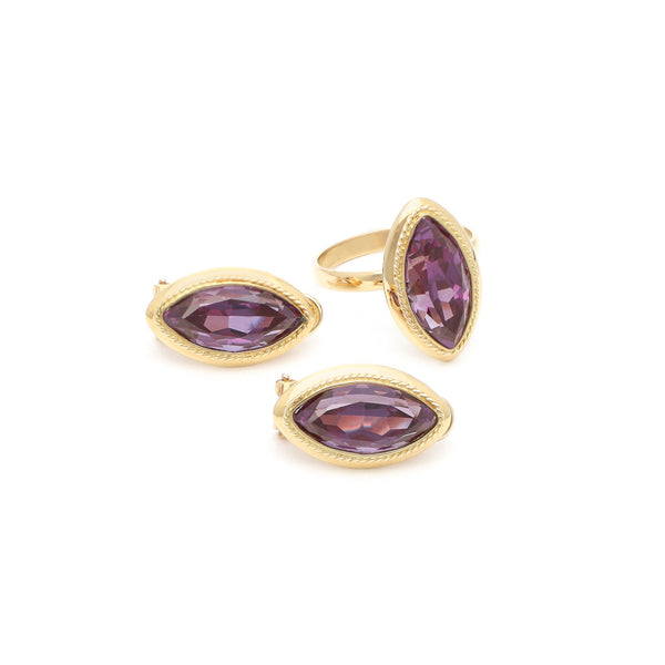 Juego de anillo y aretes diseño especial con alejandrina en oro amarillo 14 kilates.
