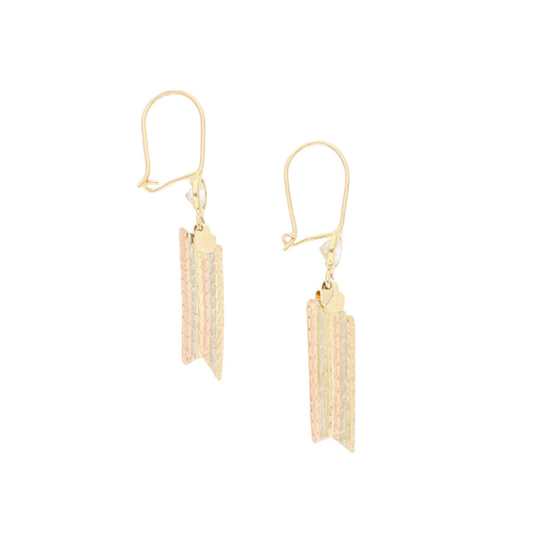 Aretes laminados con sintéticos en oro tres tonos 14 kilates.