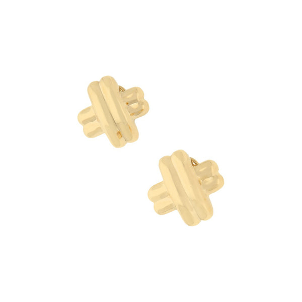 Aretes diseño especial en oro amarillo 14 kilates.