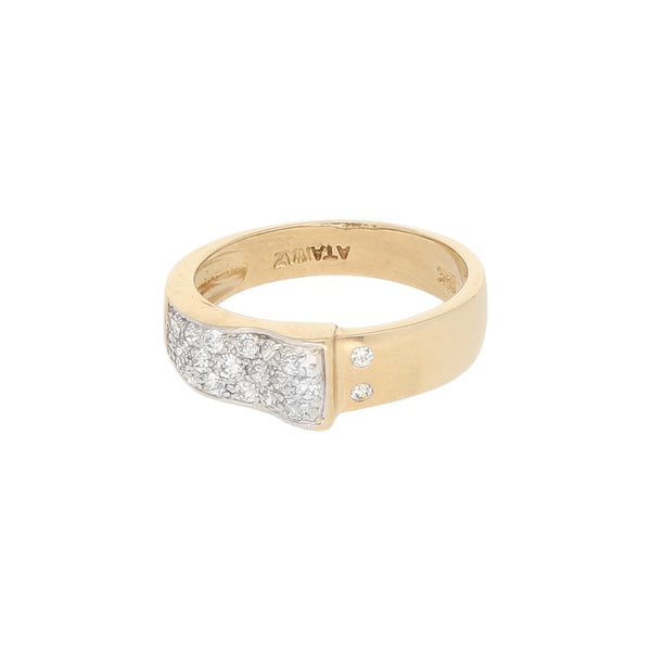 Anillo diseño especial con sintéticos en oro amarillo 14 kilates.