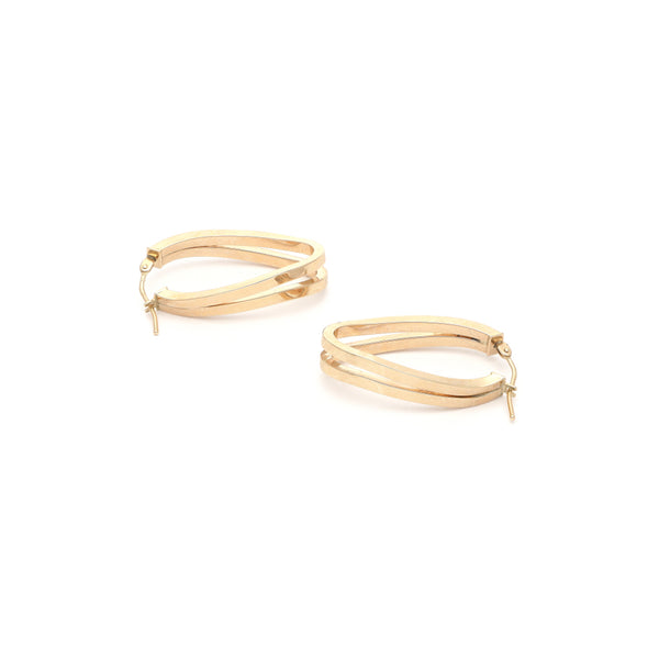Arracadas huecas en oro amarillo 14 kilates.