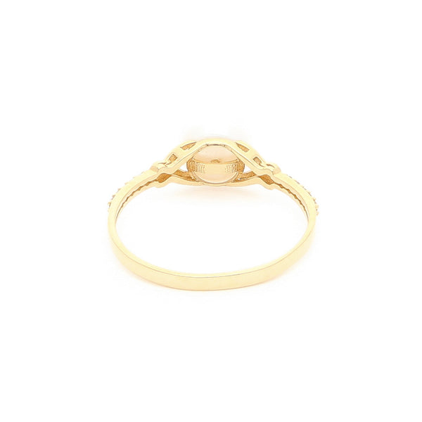 Anillo diseño especial con perlas y circonias en oro amarillo 14 kilates.