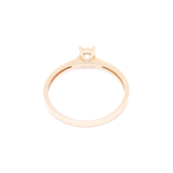 Anillo de compromiso con circonia en oro amarillo 14 kilates.