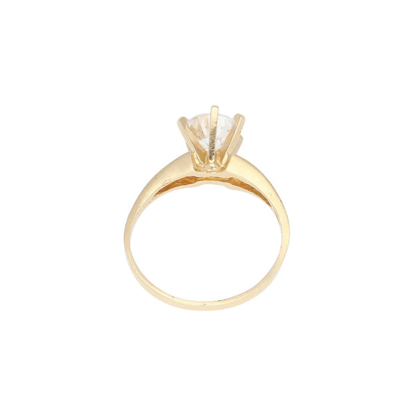 Anillo de compromiso con circonia en oro amarillo 14 kilates.