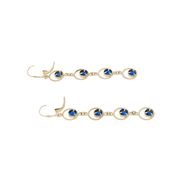 Aretes calados con sintéticos en oro amarillo 14 kilates.