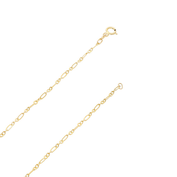 Collar de tres eslabones por uno y medalla calada motivo Madonna en oro amarillo 14 kilates.