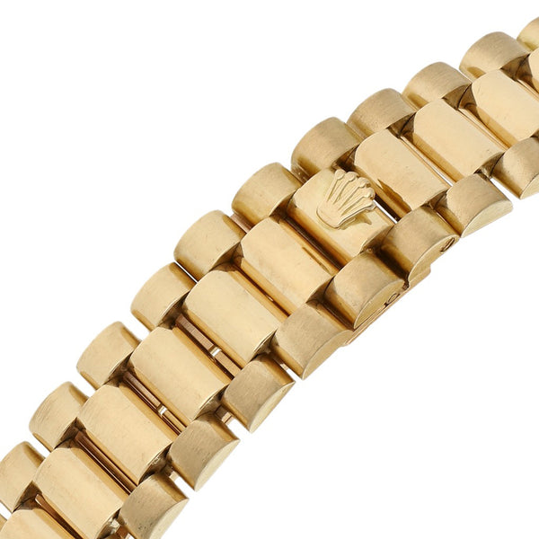 Reloj Rolex para caballero/Unisex modelo Oyster Perpetual Day-Date en oro amarillo 18 kilates.