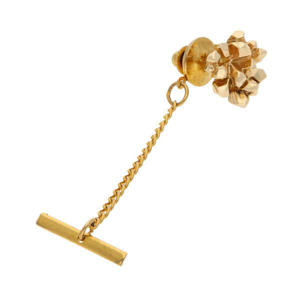 Pin labrado en oro amarillo 14 kilates.