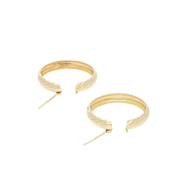 Arracadas facetadas en oro amarillo 14 kilates.