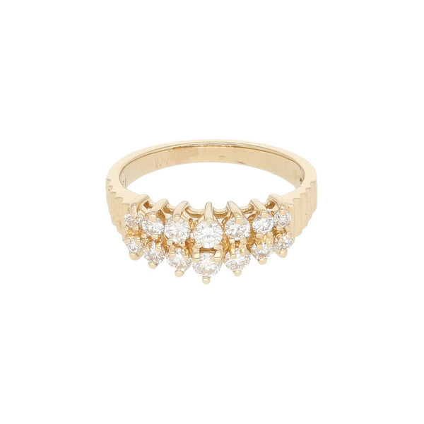 Anillo calado con diamantes en oro amarillo 14 kilates.