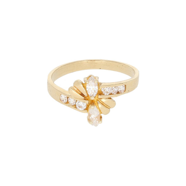 Anillo diseño especial con sintético en oro amarillo 14 kilates.