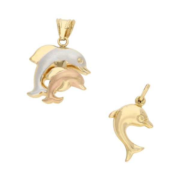 Dos dijes huecos especial motivo delfines en oro amarillo 14 kilates.