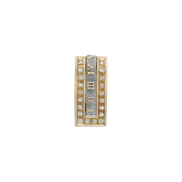 Dije diseño especial motivo números romanos con sintéticos en oro dos tonos 14 kilates.