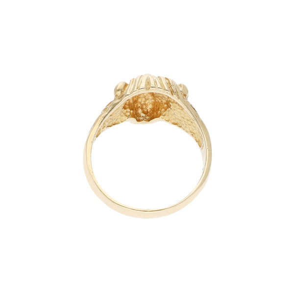 Anillo diseño especial motivo león en oro amarillo 14 kilates.