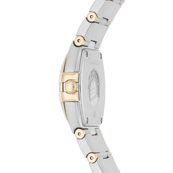 Reloj Omega para dama modelo Constellation vistas en oro rosa 18 kilates.