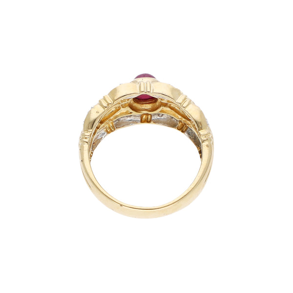Anillo calado con diamantes o rubí en oro amarillo 14 kilates.