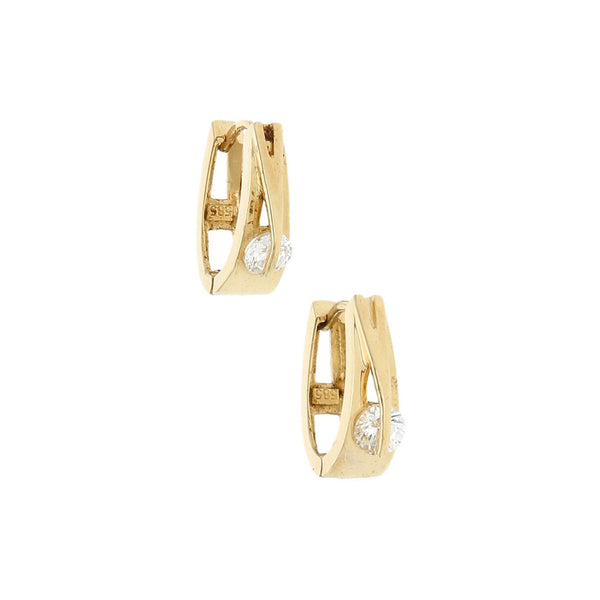 Arracadas caladas con sintéticos en oro amarillo 14 kilates.