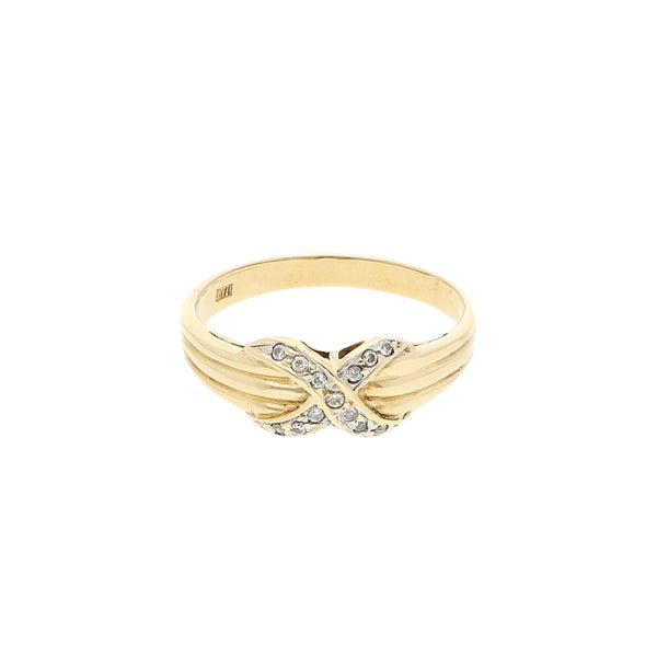 Anillo diseño especial con sintéticos en oro amarillo 12 kilates.