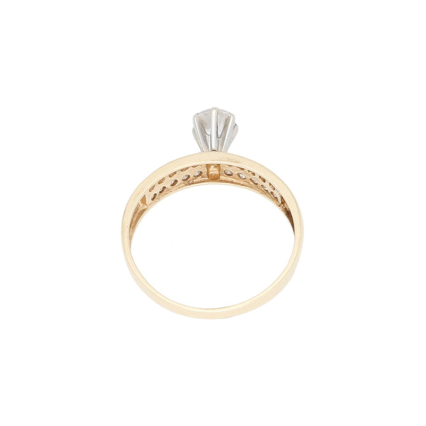 Anillo de compromiso con sintéticos en oro amarillo 14 kilates.