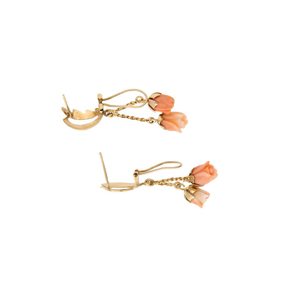 Juego de anillo y aretes diseño especial motivo flor con coral en oro amarillo 12 kilates.
