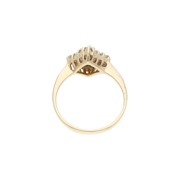 Anillo diseño especial con sintéticos en oro amarillo 14 kilates.