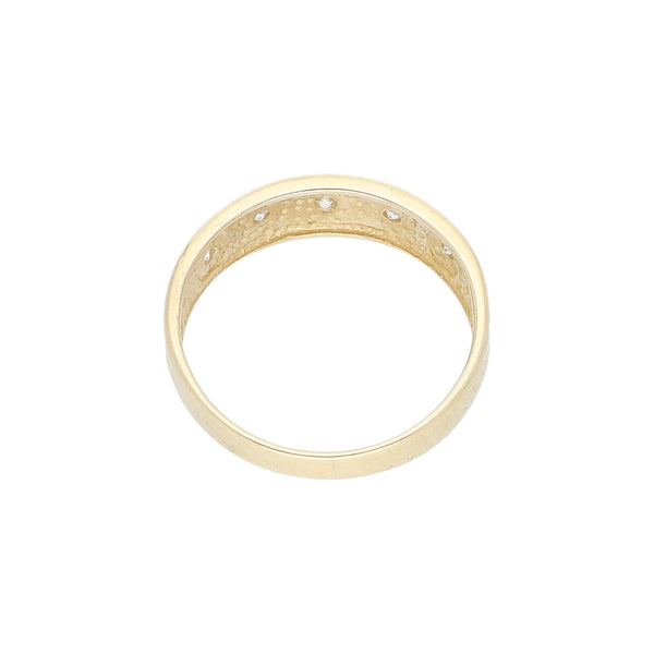 Anillo diseño especial con sinteticos en oro amarillo 14 kilates.