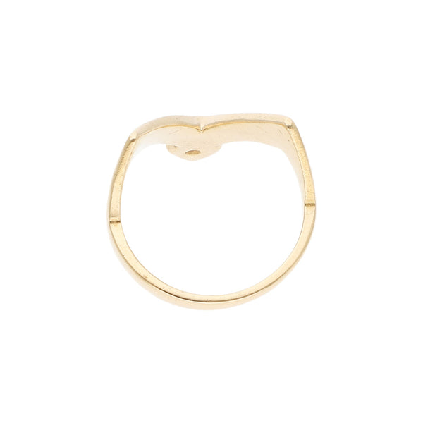 Anillo estilizado con diamante en oro amarillo 14 kilates.