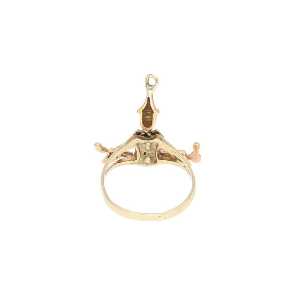 Anillo diseño especial motivo payaso en oro dos tonos 14 kilates.