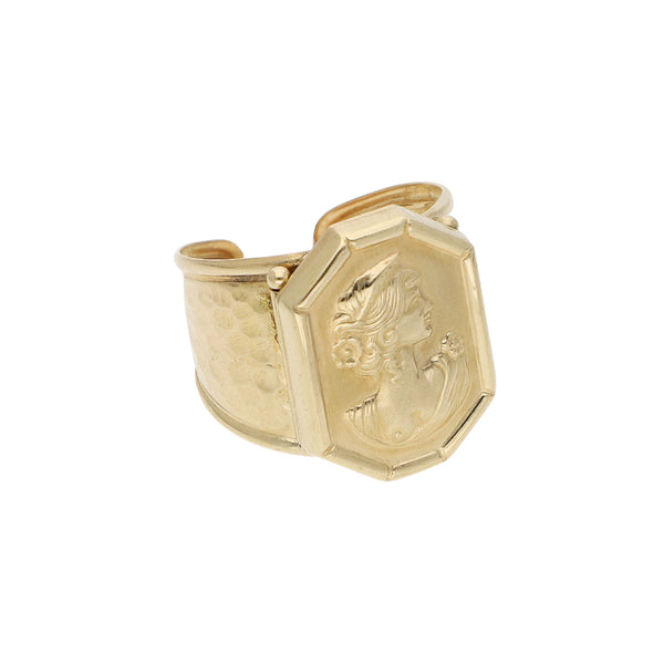 Anillo abierto motivo dama en oro amarillo 14 kilates.