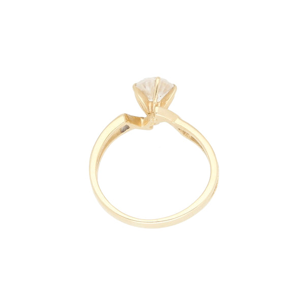 Anillo de compromiso con sintético en oro amarillo 14 kilates.