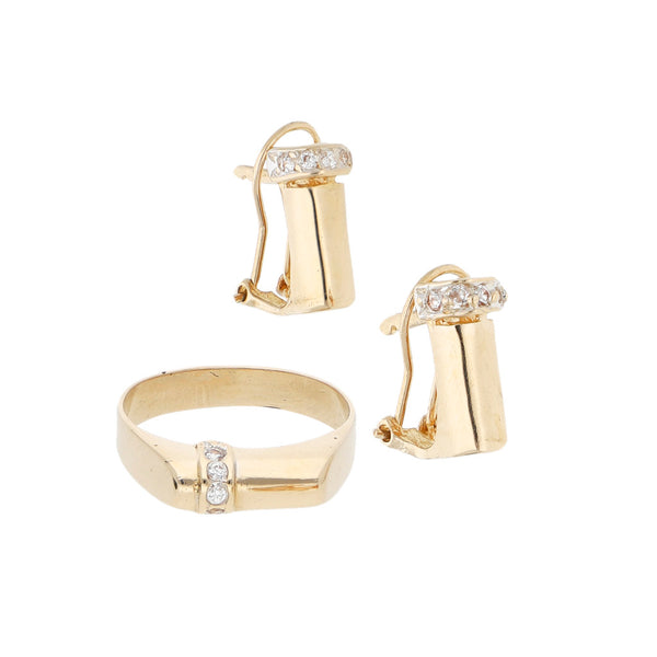 Juego de anillo y aretes diseño especial con circonias en oro amarillo 14 kilates.