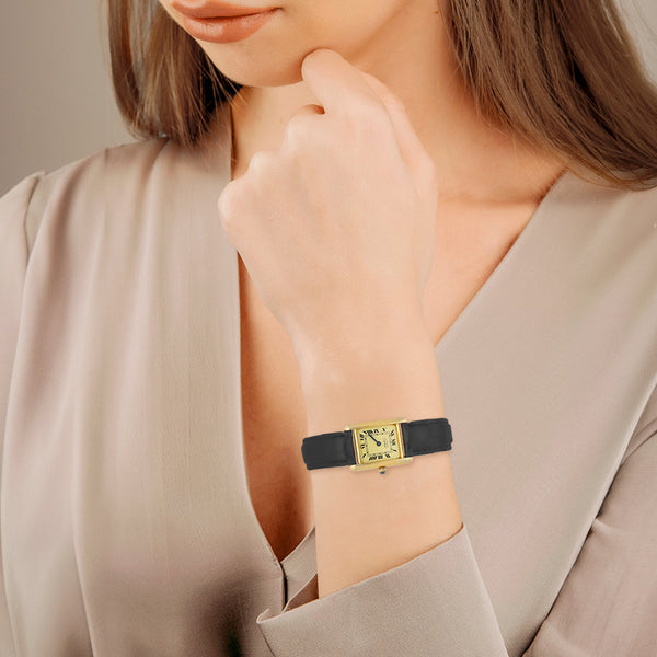 Reloj Cartier para dama modelo Tank Quartz.