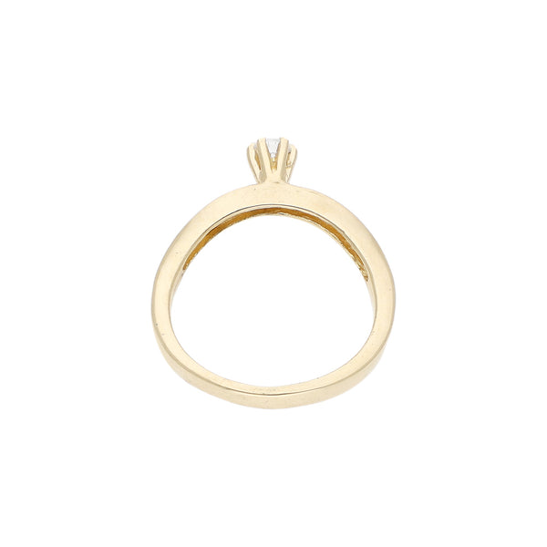 Anillo de compromiso con circonia en oro amarillo 14 kilates.