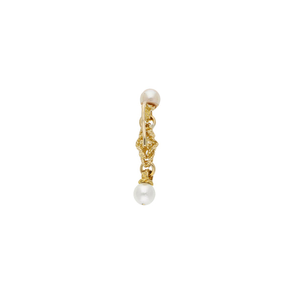 Dije trenzado con perlas en oro amarillo 18 kilates.