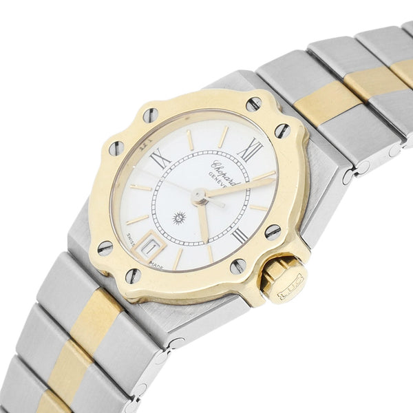 Reloj Chopard para dama modelo St. Moritz vistas en oro amarillo 18 kilates.