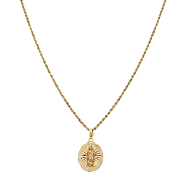 Gargantilla eslabón torzal y medalla labrada motivo Virgen de Guadalupe en oro amarillo 14 kilates.