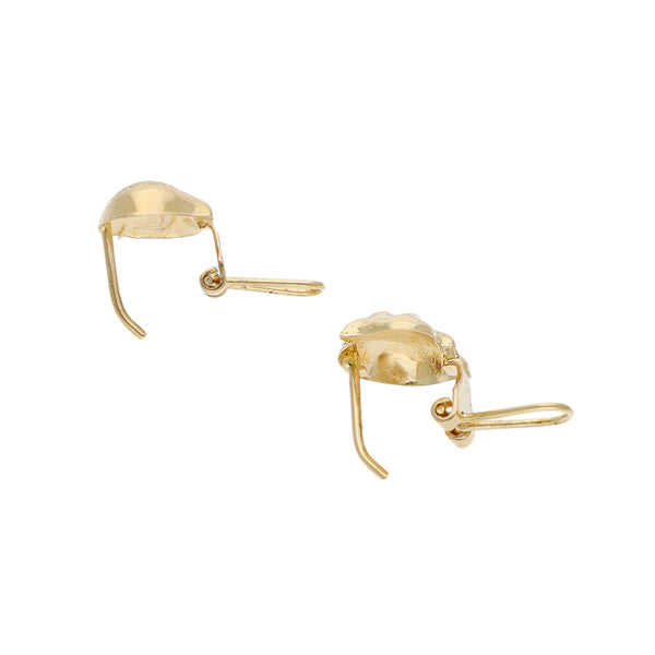 Aretes laminados motivo elefante en oro amarillo 14 kilates.