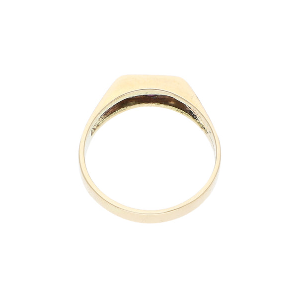 Anillo calado con sintéticos en oro amarillo 14 kilates.