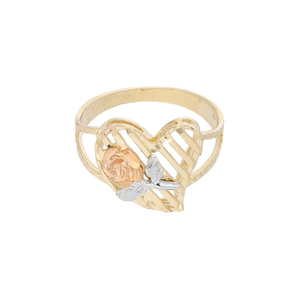 Anillo calado motivo corazón y rosa en oro tres tonos 14 kilates.