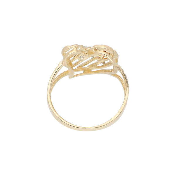 Anillo calado motivo corazón y rosa en oro tres tonos 14 kilates.