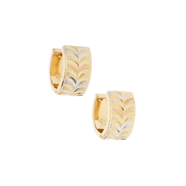 Arracadas facetadas en oro amarillo 14 kilates.