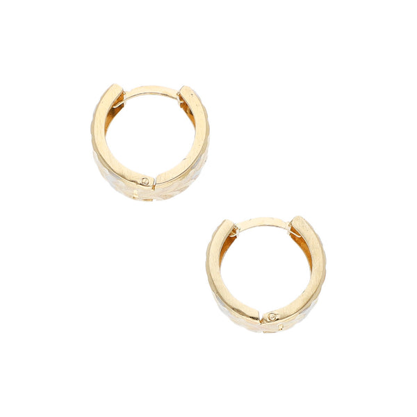 Arracadas facetadas en oro amarillo 14 kilates.